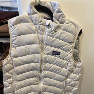 Patagonia womens white puff vest - size M